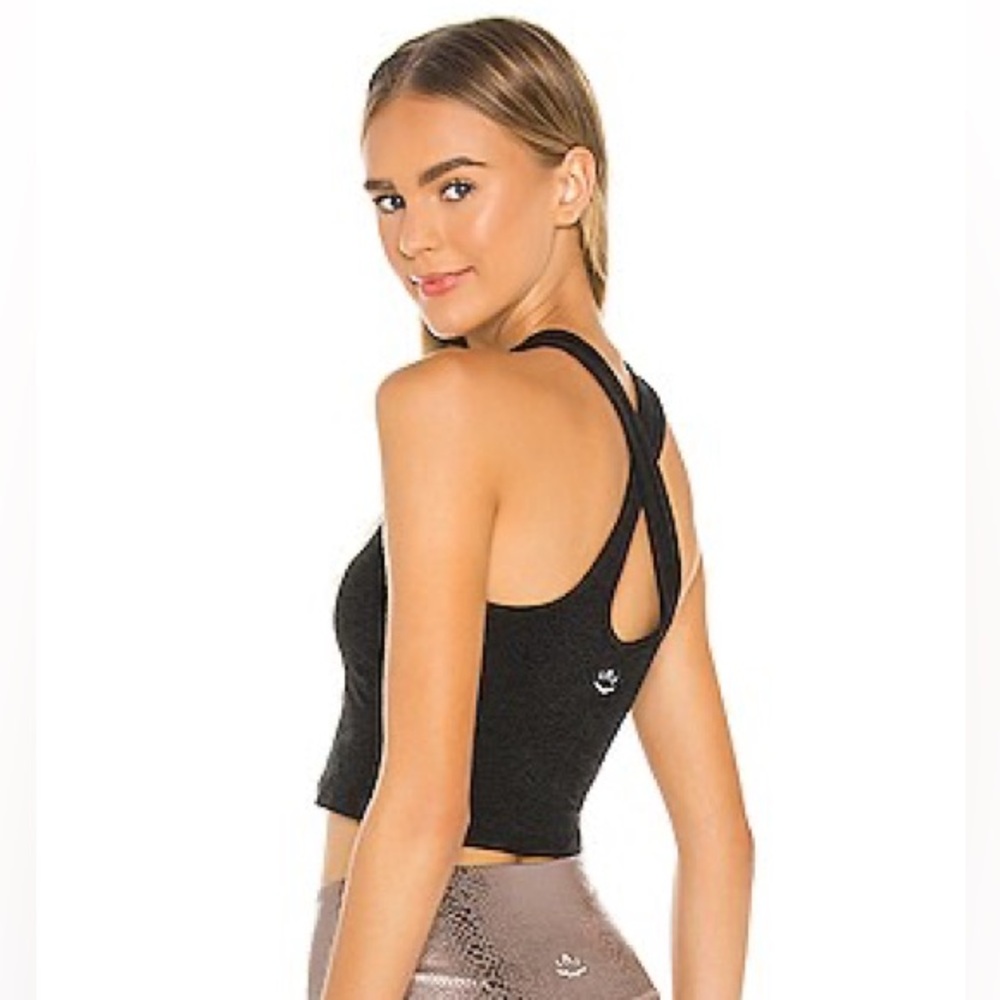 Beyond Yoga space due keyhole cropped tank